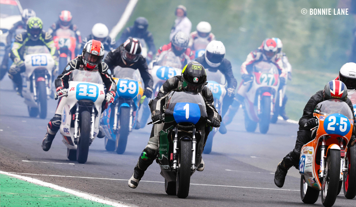 gp_originals's tweet photo. Our race reports cover all the action from the back to front of the grid. There’s always great stories throughout the field, our 250s are mixing it well with their bigger cousins
Read it here ⇢ https://t.co/jUjF1L6tY1
#TZ250 #TZ350 #postclassic #gporiginals 📷©BonnieLane https://t.co/igDDa3Xpqv