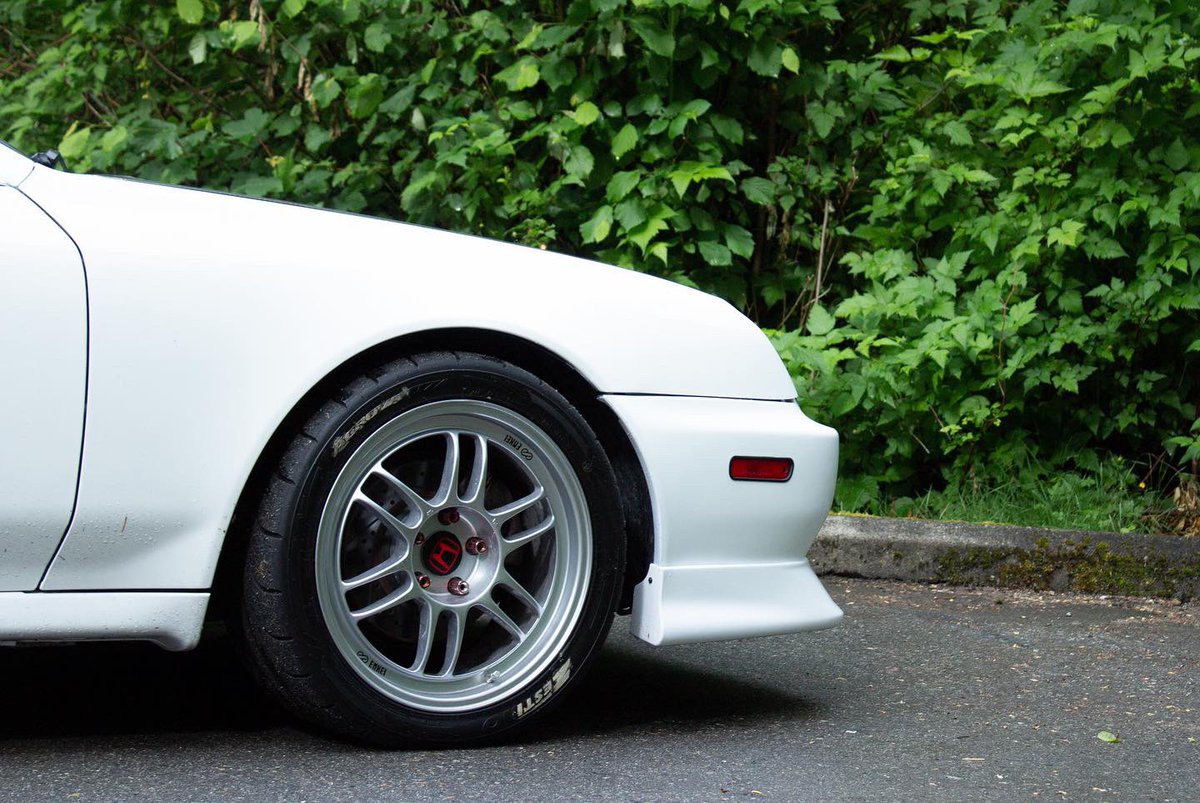 rob_bb6's tweet photo. Sum 41 blasting 🔊
#project604 #honda #prelude #hondaprelude #bb6 #bb8 #bb9 #vtec #mugen #greddy #seiboncarbon #enkei #rpf1 #enkeirpf1 #ktuned #modifiedhonda #import #tuner #importtuner #sportscar #car #modifiedimport #modifiedcar #hondatuning #vtectuning #hondalove #hondacanada https://t.co/ASPjD4zM5M