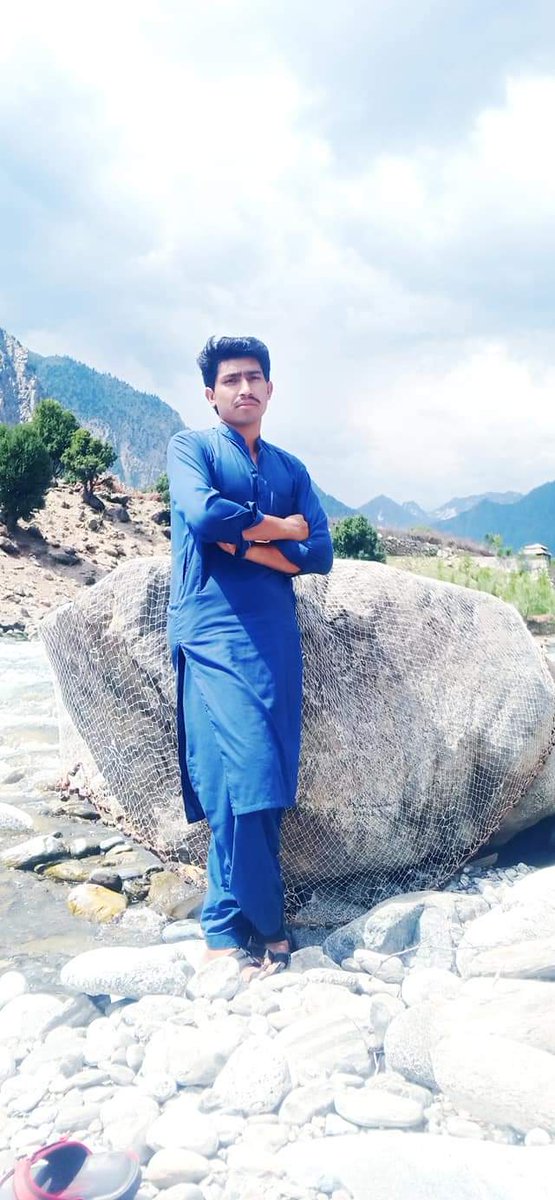 AzamtariqAzamt1's tweet photo. Truth does not sit in a cave and hide like a lie. It wanders around proudly and roars loudly like a lion. https://t.co/0AO7d8z1zu