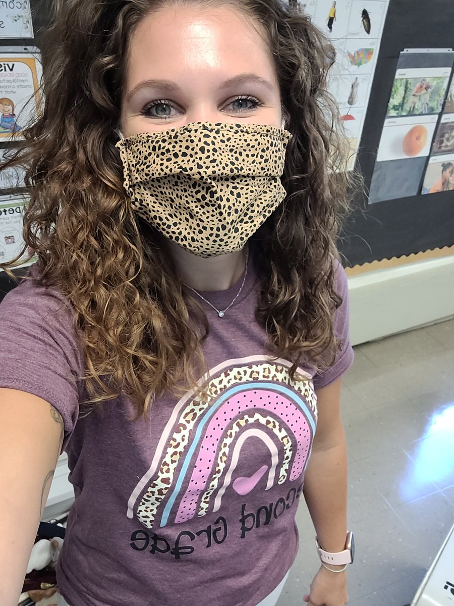 ChastanetEDU's tweet photo. Ready for our second graders and amazing 2021-2022 school year  #WeAreEisenhower #LoveThisSchool #EaglePride #ItsGrowTime https://t.co/aSHuuIjfd8