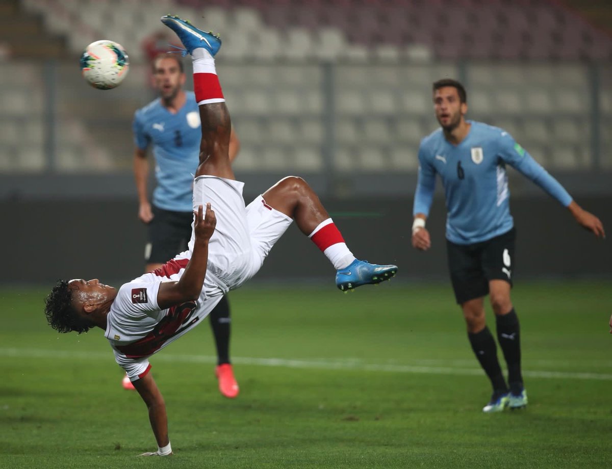 pielceleste's tweet photo. 🔊 SE REPARTIERON LOS PUNTOS🔥
FINAL DEL PARTIDO
➖ ELIMINATORIAS SUDAMERICANA
🇵🇪 Perú 1 - 1 Uruguay 🇺🇾
Goles: Tapia / Arrascaeta ⚽
#Eliminatorias #PielCeleste #Fecha07 #Futbol #Peru #AlientaDesdeCasa #SomosFamilia
¿OPINIONES? https://t.co/mxu1e7QzDq
