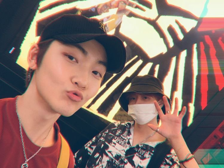 let’s take a second and appreciate sunkev selfies !!