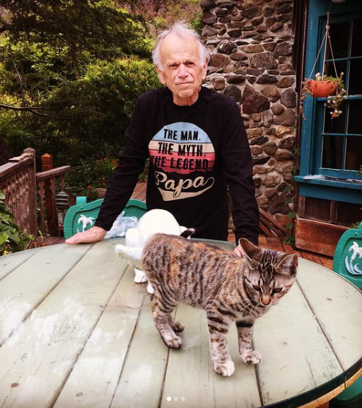 Happy 79 birthday to the amazing Beach Boys member Al Jardine! 