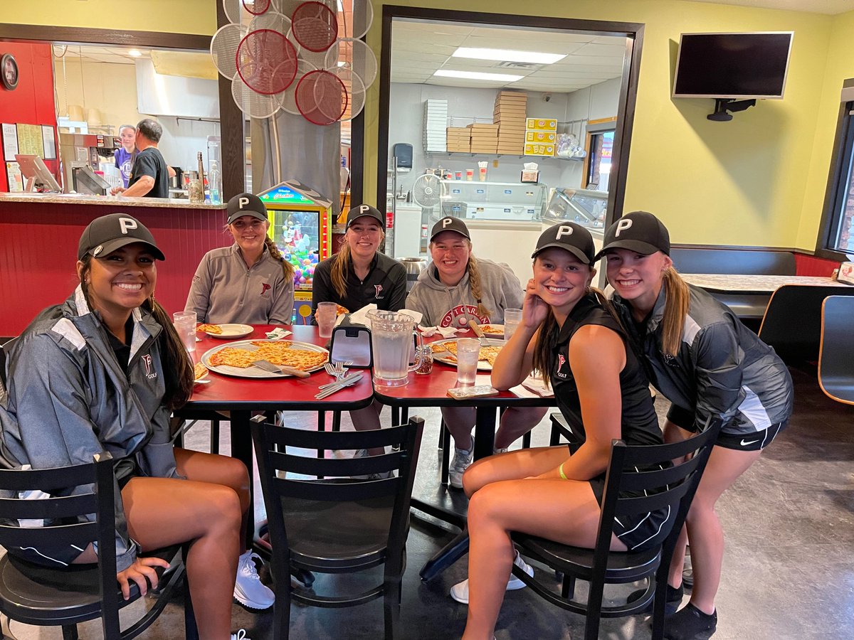 GolfPrescott's tweet photo. We beat the 🌧 up in Osceola! Just in time to post a solid score on the conference championship course (Krooked Kreek GC) 🏆The girls celebrated with a little Pizza Planet 🍕🚀 (highly recommend) #BackInBlack #BeAPartOfHistory https://t.co/tFBPePhO2E