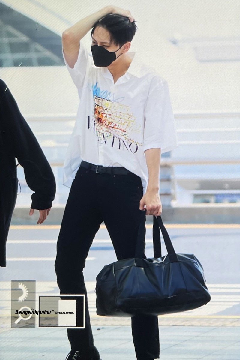 Being with junhui tweet media