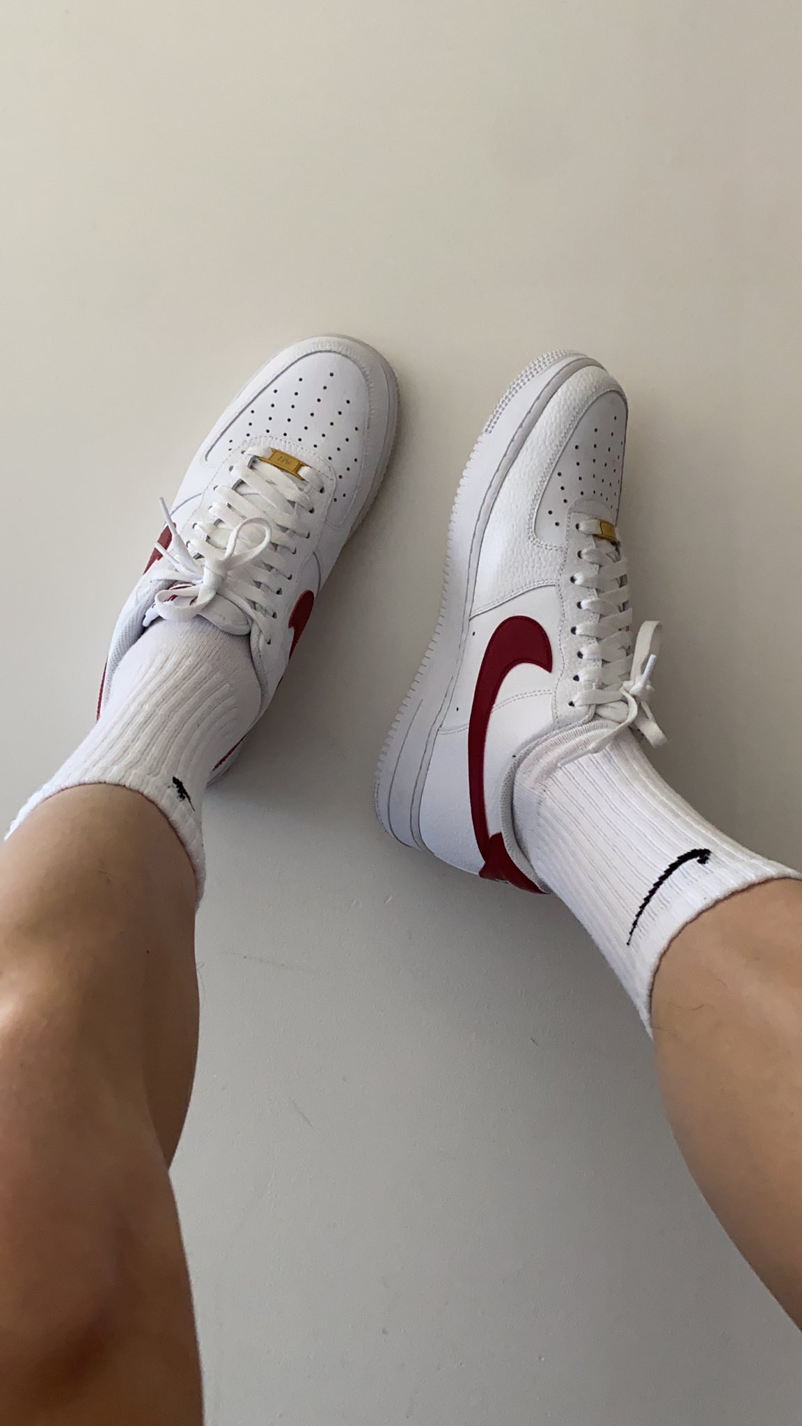 Nike twitter air force 1 hotsell
