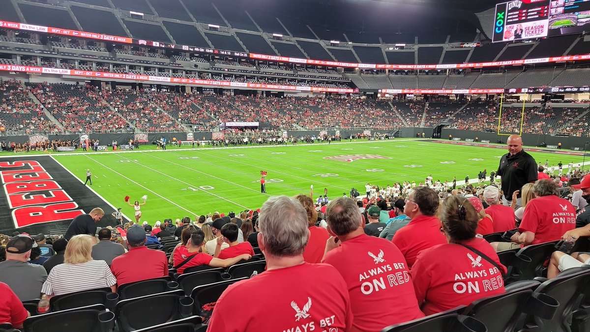 JonCarlyle06's tweet photo. @JordanReffett Thanks man!! This is my view of the game!! #GoEags https://t.co/UU3aTrbAcZ