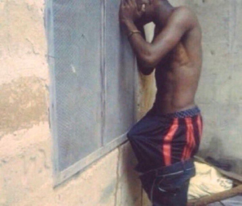 Tech2214's tweet image. Fucked up in the crib bricked up on main might bust a fatty to my NFT collection cause I&apos;m a gamer like that I smell me #NFT #cryptonetworking #Igetnobitches #Ionlydothisforclout #Mydickfelloff