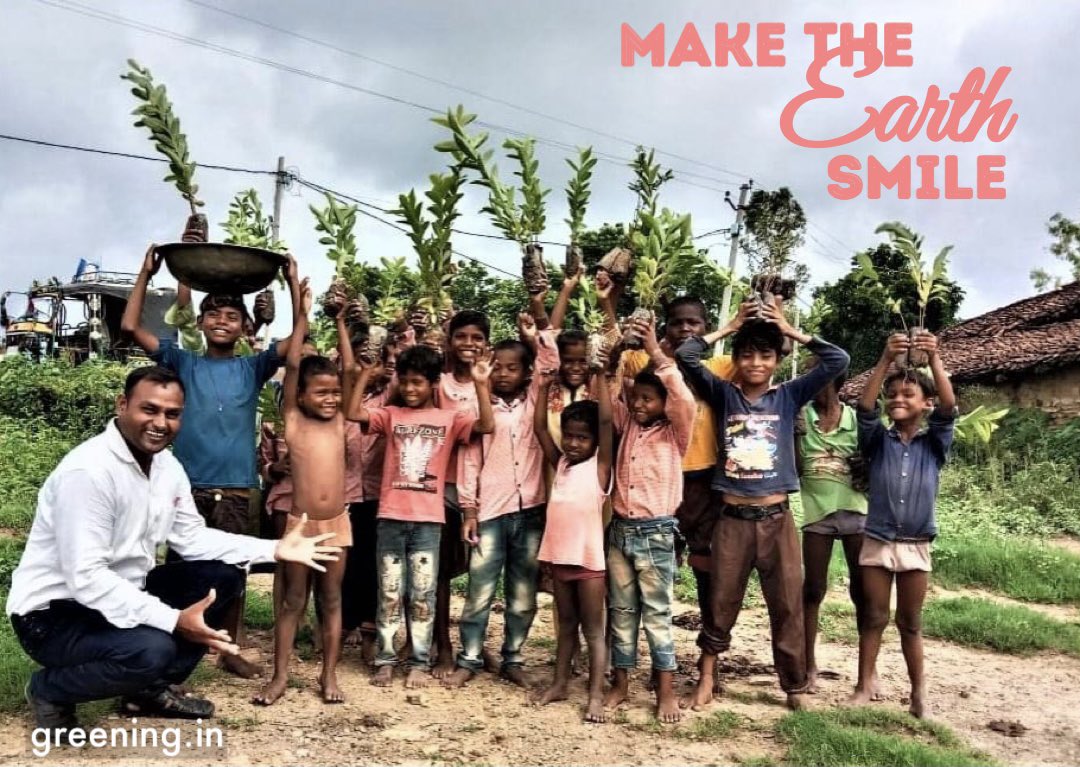SusGreenIn's tweet photo. #FridayFeeling The weekend is almost here - and it doesn’t take much to make the Earth smile with you! Plant a tree to help fight #climatechange, hunger and poverty all at the same time - do it in five minutes at https://t.co/Gdtz4TiUZZ! https://t.co/YO1h6YRvJ0