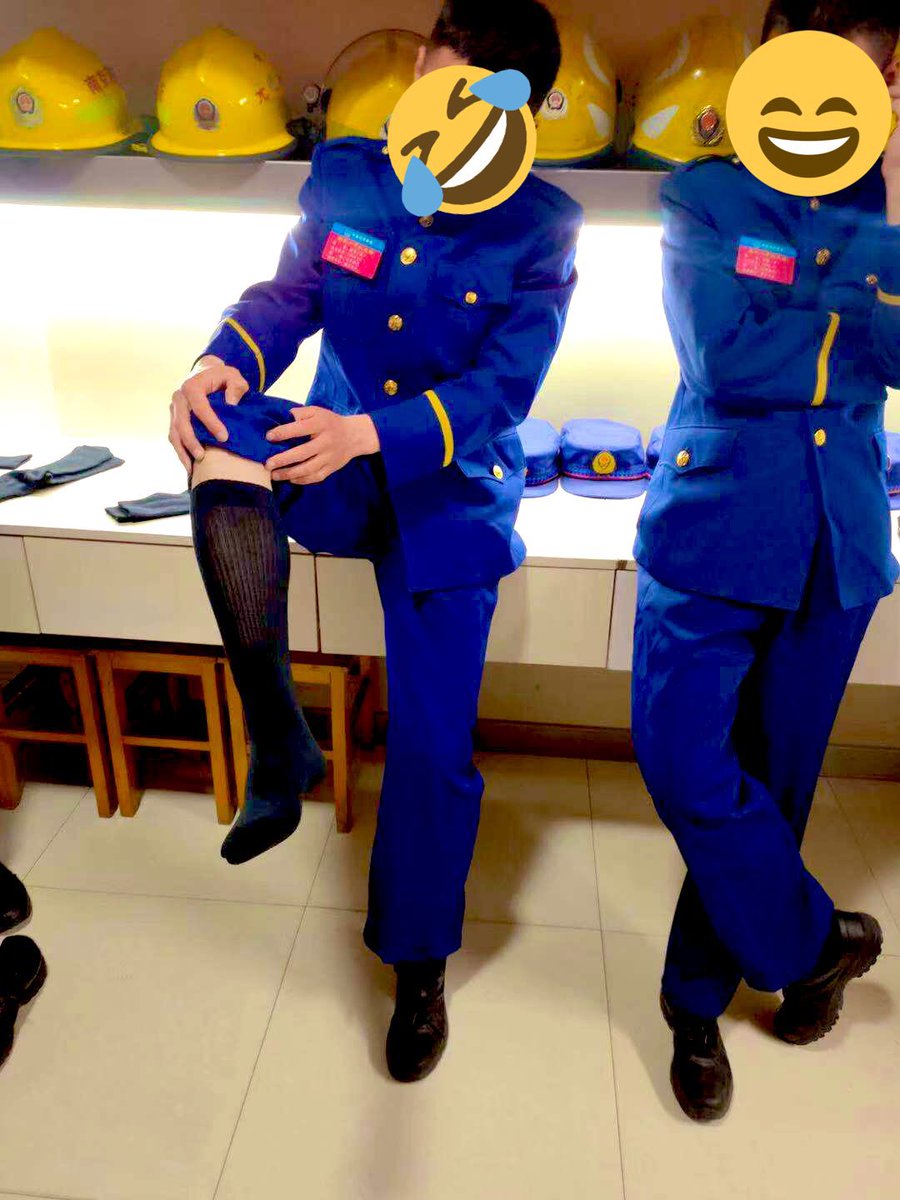 沙雕的丝袜了解一下