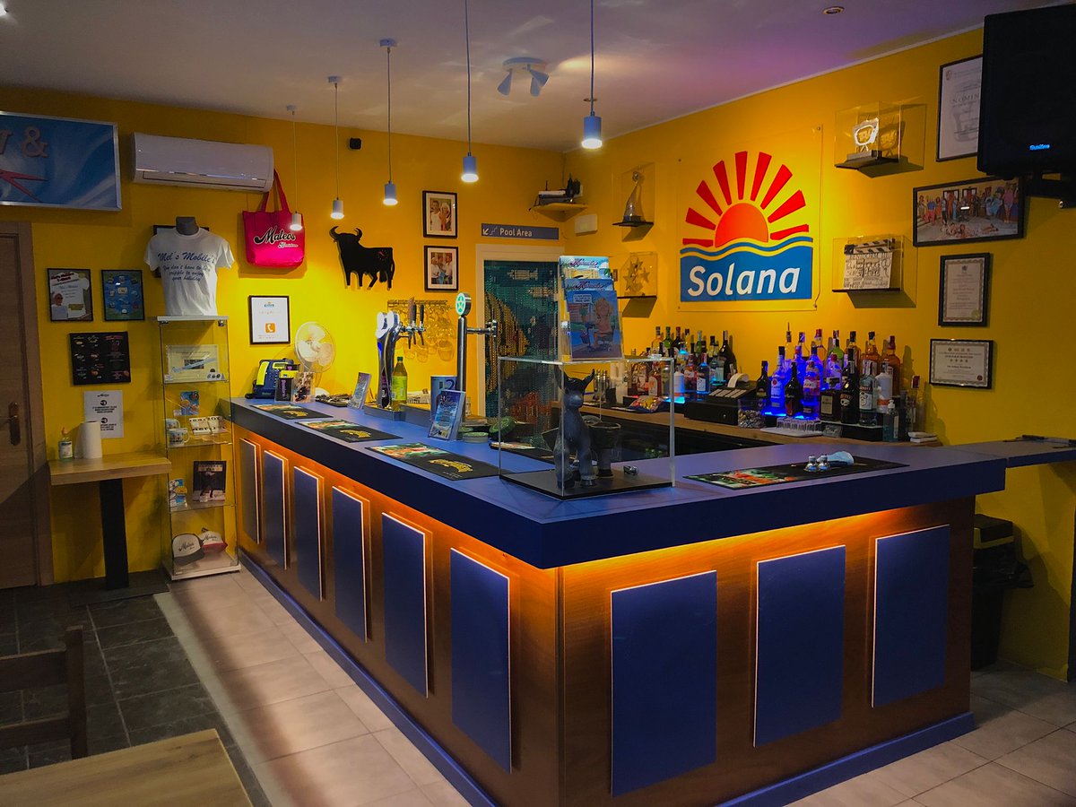 Mateo's Benidorm re-opens today.  We've missed you.  Hope to see you soon for a Pink Pussy, with a sugared rim, of course.