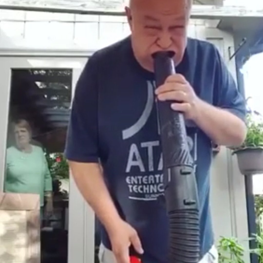 Russell Brown tweet media