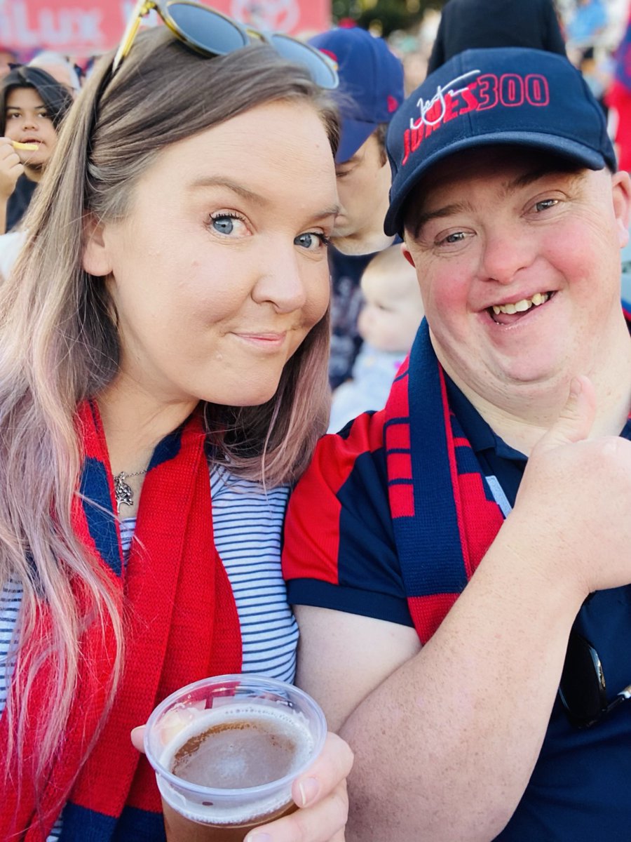 Dee Amos tweet media