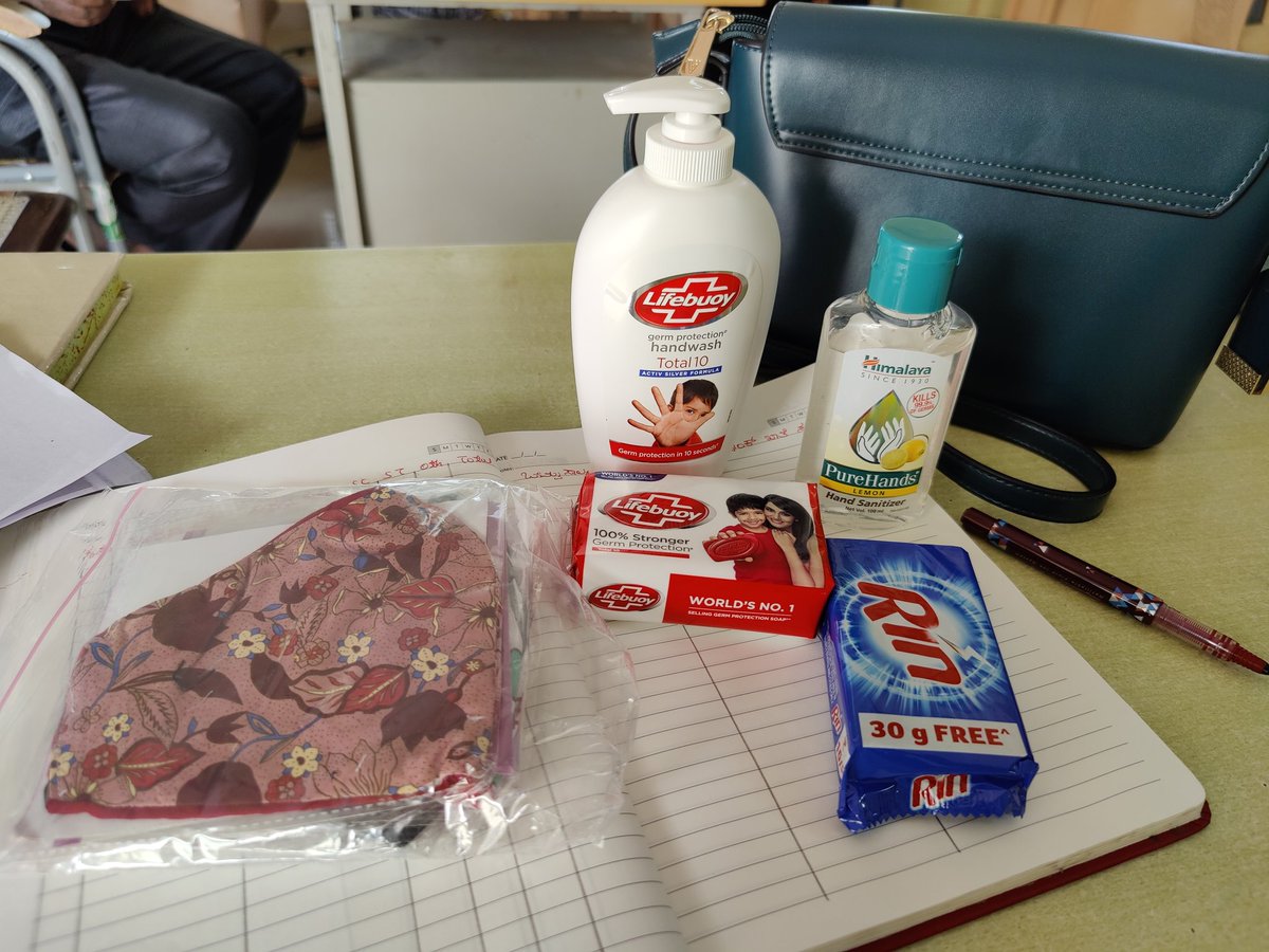 RekhaTipaturu's tweet photo. Thank you @stc_india
for the 200 #Hygienekits to Anganwadi Workers in Tumkur District, Chikkanayakanahalli Taluk #Karnataka
@MarsGlobal
#Covid19India https://t.co/alphmtn7LZ