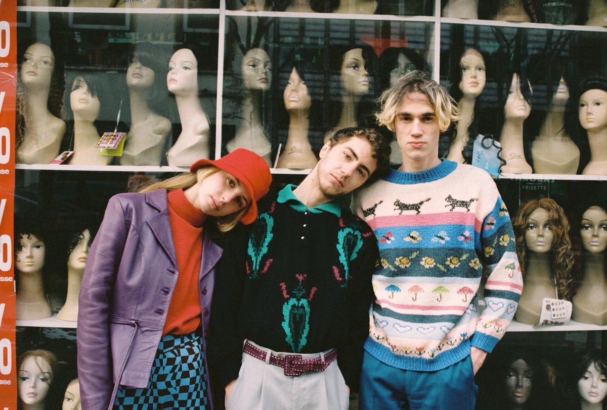 Aujourd'hui sort notre album ! Dispo sur <a href="/ElefantRecords/">Elefant Records</a> en vinyle coloré 🔆
Et sur toutes les plateformes de stream ici : links.altafonte.com/nva20yb

On espère que vous allez aimer!