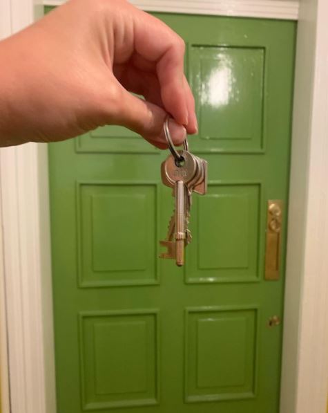 An exciting day for our client &amp; us here at PropOp! Keys collected for a fantastic 1 bed flat.

We sourced, negotiated &amp; will manage the property on behalf of our client.

#PropOp #edinburgh #propertyinvestment #propertysourcing #propertymanagement #lettings