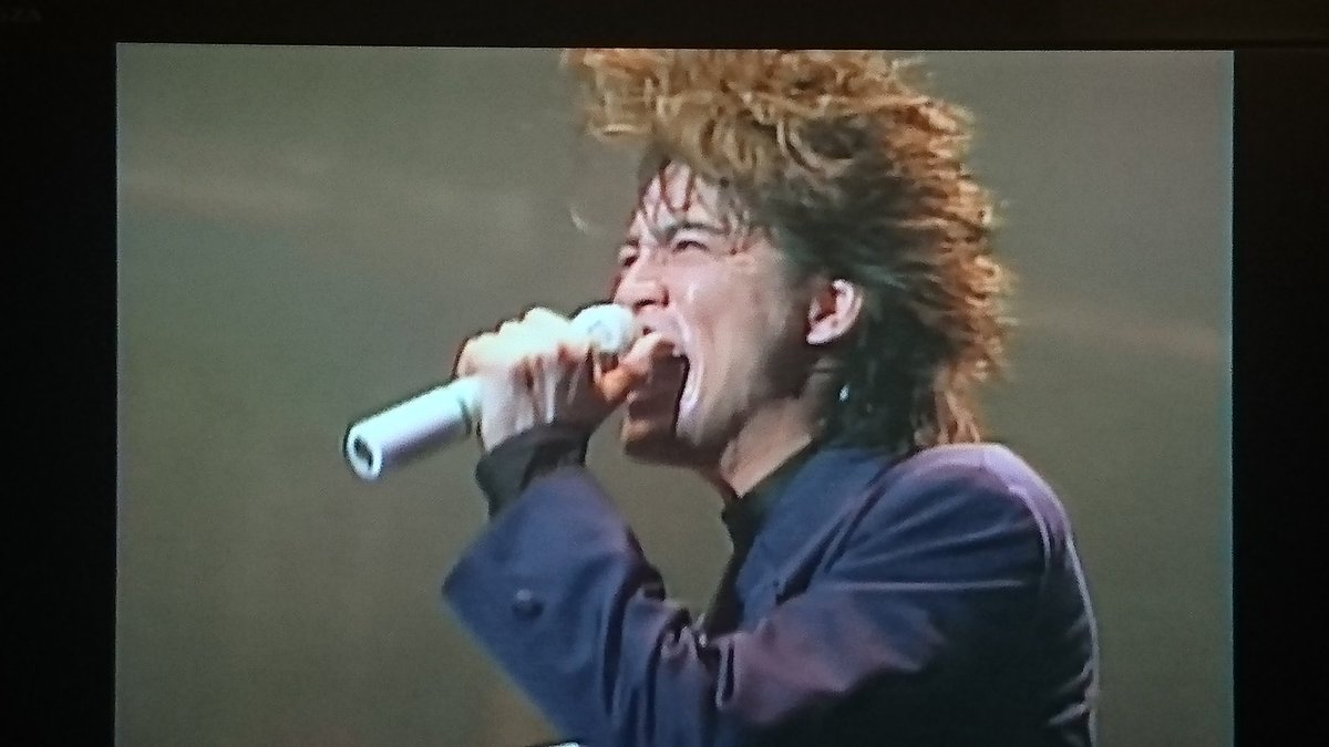 観賞中😃👍 誰が何て言おうと1番カッコいいバンドだぜっ❗ #BOOWY