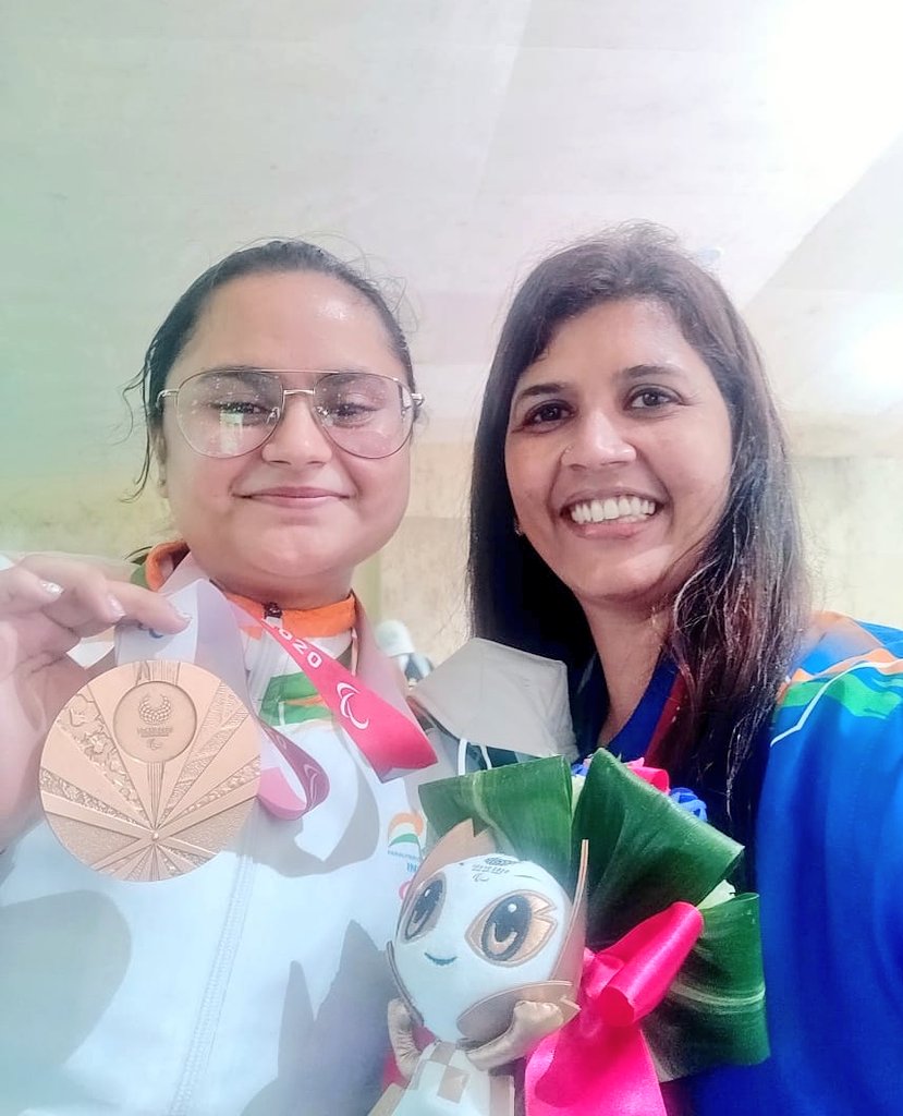 A prouder coach each passing day! Extremely delighted for @AvaniLekhara, especially the qualification score 1176. Bettering world record of 1175. A personal best and a 🥉 Medal to make it 2 medals at #Tokyo2020 @Paralympics. Couldn’t have asked for more! Jai Hind 🇮🇳 #Praise4Para