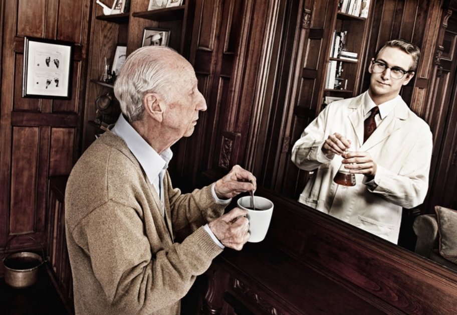 eliistender10's tweet photo. Beautiful series of images created by photographer Tom Hussey where elderly people look at reflections of their younger selves https://t.co/LWX9eFynV7