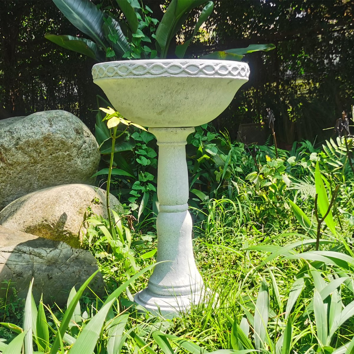 Outour1983's tweet photo. Our fountain has solar power which only needs sunlight to run. With a little sunlight, it can run for a long time, so your fountain can even spray during nighttime conditions.
#gardendecor #fountain #solarpower https://t.co/yURjiPp3KJ