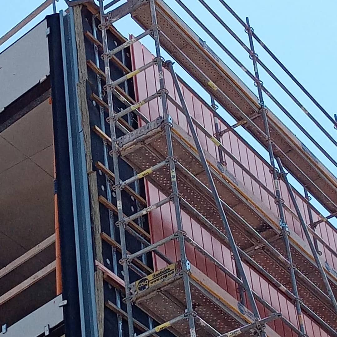 cubimat's tweet photo. Panel de fachada de cobre de @KME_TECU en Barcelona realizado por #cobrezinc y fabricado en Bilca + @cubimat.

materiales 100% reciclables!!!

#panelfachada #cobre #fachadametalica #cubimat #tejadosdecalidad #tecu https://t.co/zDzLa2HppL