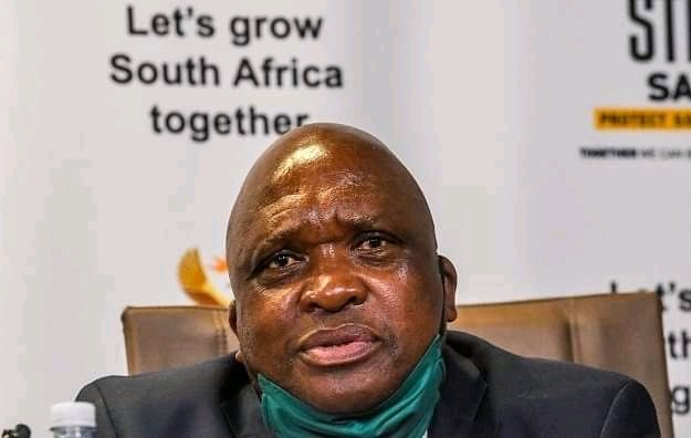 radiodurban's tweet photo. JUST IN| South Africans can expect reduced lockdown regulations if Covid-19 infection rate settle down - Health Minister
#lockdown https://t.co/XF5uRxhKFI