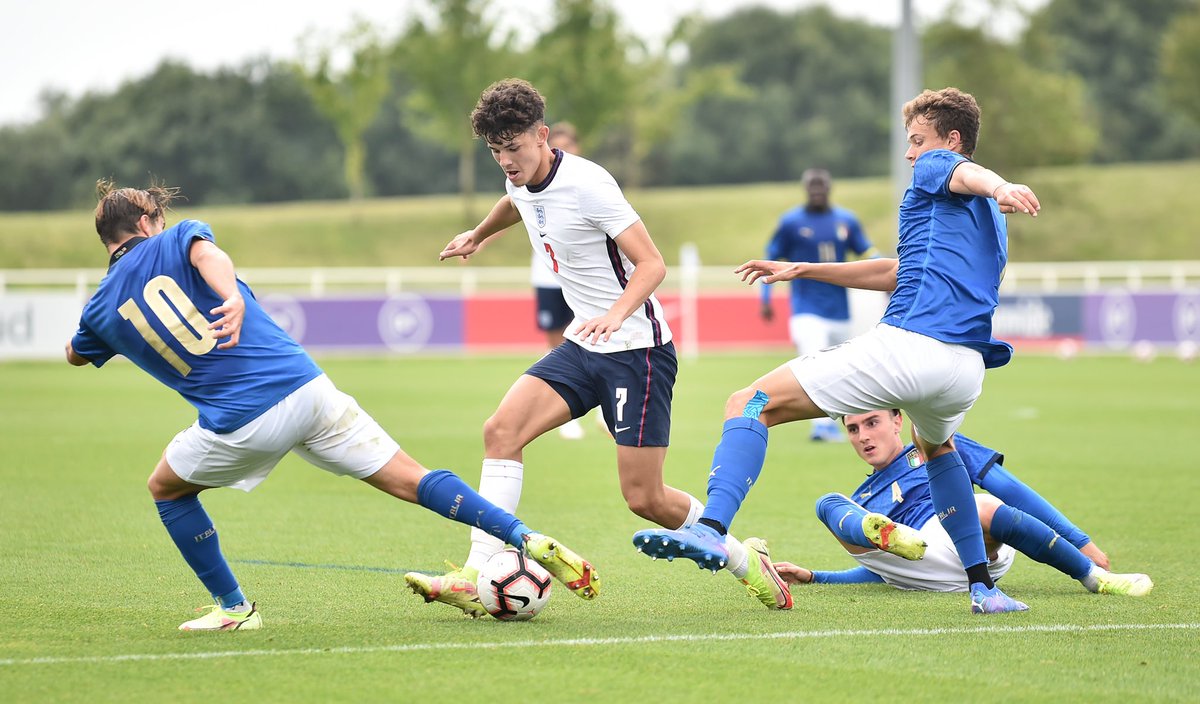 JudeSoonsupBell's tweet image. Great start to the international season with a 2-0 win over Italy and a goal! ⚽️🏴󠁧󠁢󠁥󠁮󠁧󠁿 #ENG19