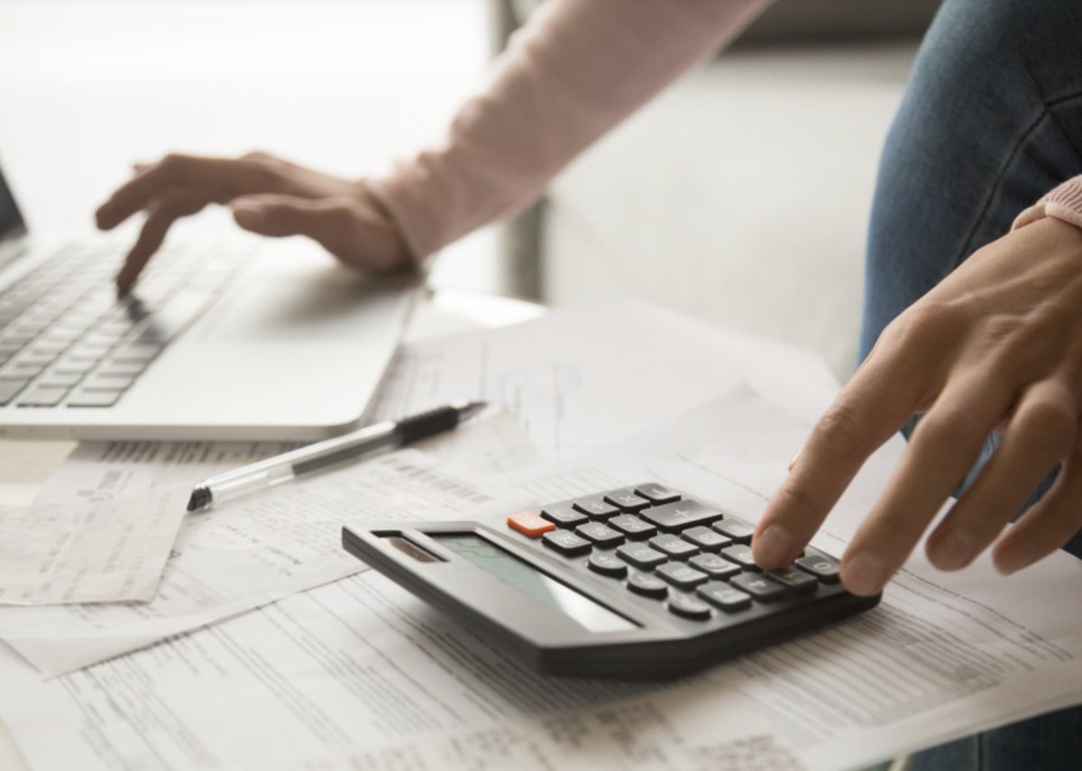 CompetexPro's tweet image. Our latest blog post features an insightful infographic, a full explanation of the ins and outs, plus answers any questions you may have 💼Click here to read more: bit.ly/3sQmmqX #humanresources #pay #blog