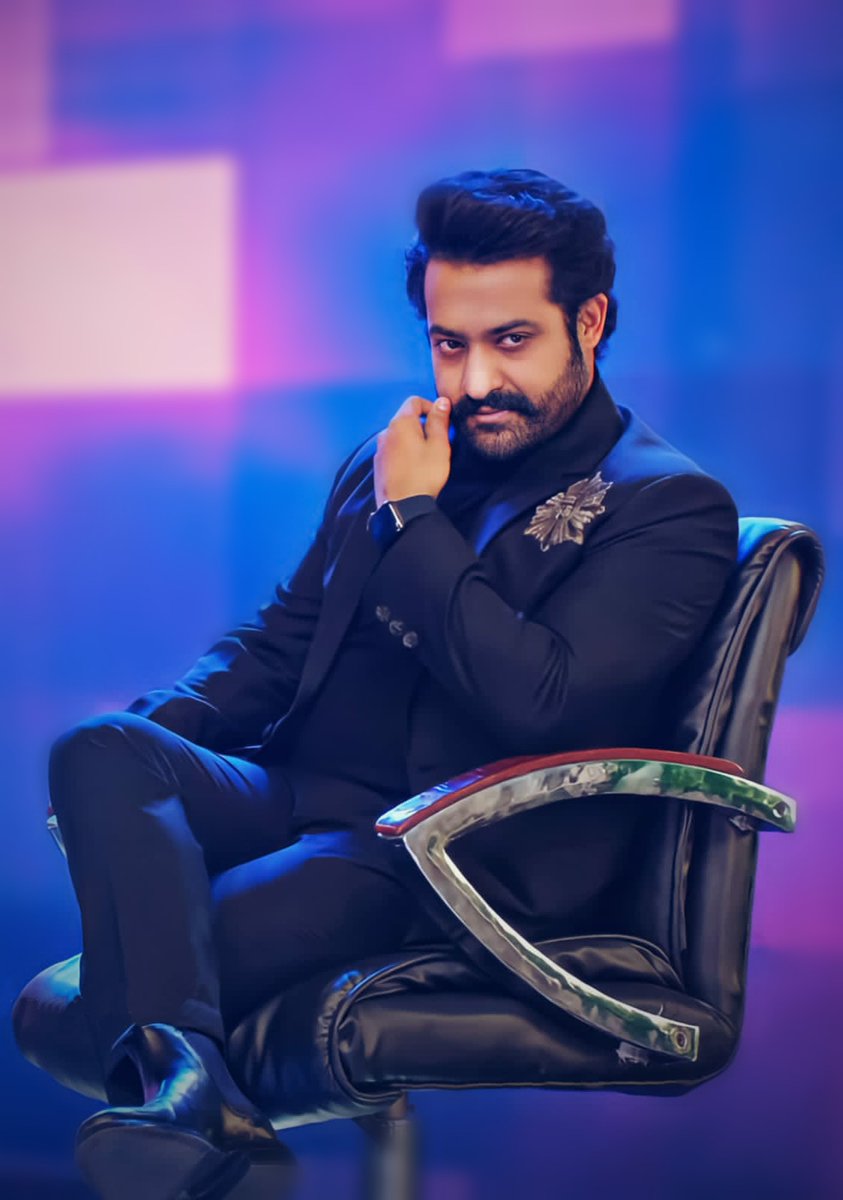 telugu_insider's tweet photo. #EvaruMeeloKoteeswarulu show delivers 11.4 rating on the opening show. Which is Superb number.
#NTR magic works yet again on TV.

@tarak9999 #EvaruMeeloKoteeswarulu  
@GeminiTV #JrNTR #EMKbyNTRonGeminiTV #EMK #Gemmini https://t.co/afnsd5EkOH