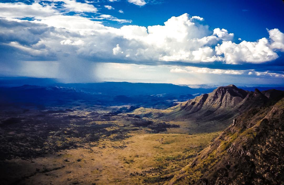 VisitEMC's tweet photo. @davidwestphotography opines that “One of the most beautiful places on the planet are the highlands and escarpment of the North Rift Valley of Kenya. The Scenic vistas around the Elgeyo Escarpment are truly stunning especially from the ‘‘World’s End’’ viewpoint at Nyaru https://t.co/2sbRN2RqUn