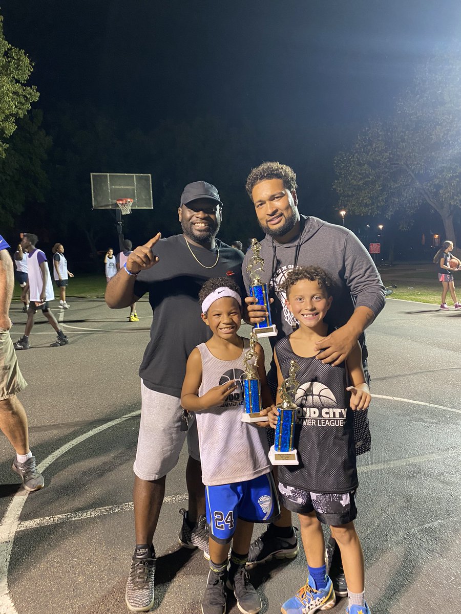 Another successful Cloud City Summer Basketball League. Over 500 kids participated &amp; over 1,500 fans got to watch good b-ball from Elementary- High School &amp; The biggest flex of it all was ALL the diversity that was involved - REMEMBER there is only ☝🏾 race &amp; that’s the Human race