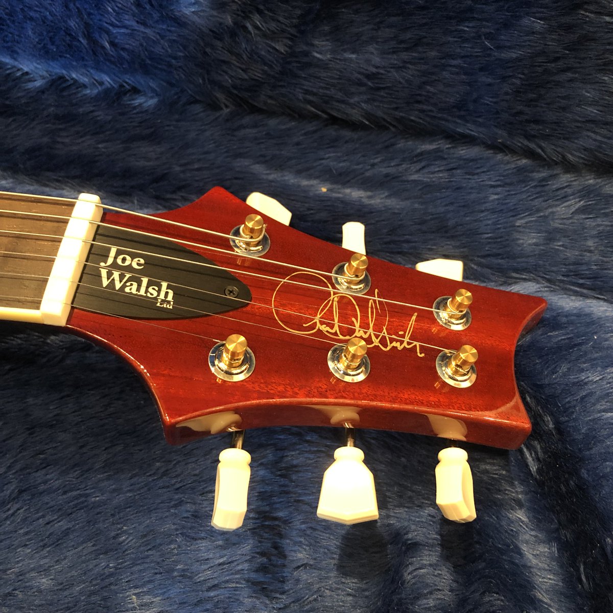 goldstargt's tweet image. 【入荷速報】
MCCARTY 594 SINGLECUT JOE WALSH LIMITED

200本限定の話題のモデルが入荷です!! 

シングルカットPRSのサウンドの良さを再認識していた矢先、絶妙なタイミングでの入荷となります!! 

サウンドは…”気持ち良いサウンド”です!!

何となくハワードリースモデルっぽいかも…

#prs #bzf
