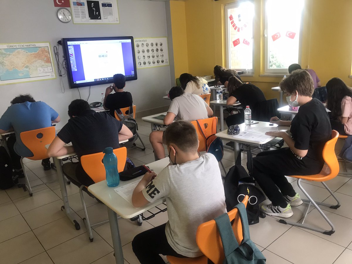 İTÜ ETA Vakfı Topkapı Doğa Koleji'nde öğrencilerimiz ilk lgs denemesinin  heyecanını yaşıyor. Tüm öğrencilerimize başarılar dileriz.           <a href="/AYSUNGUZELYURT/">Aysun Güzelyurt Kılınç</a>                               <a href="/EnisEryaman/">Enis Eryaman</a>                                          <a href="/ozgurkapann/">Özgür Kapan</a> <a href="/hakaninanir/">Hakan İnanır</a>