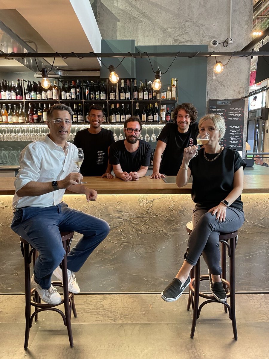 Inaugurato il <a href="/MercatoC/">Mercato.com</a> di #Milano: noi ci siamo, con il Wine Corner 🍾

I nostri Wine Specialist riempiranno i vostri calici senza sosta, 365 giorni l’anno, dalle 11:00 alle 24:00.

Vi aspettiamo!

#TNCMLN #Tannico
#mercatocentralemilano
#diamovoceallabontà
#vino