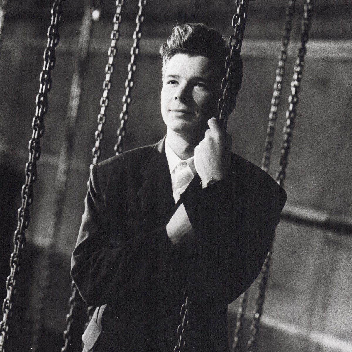 Liveafterracing's tweet photo. HAPPY @rickastley WEEK! This Saturday we welcome him to @LingfieldPark for a night of non-stop hits! Are you joining us? 😎🥳
-
🎟️ https://t.co/lRJKP8TDlX #rickastley #liveafterracing #raceday https://t.co/V8JdyahlYt