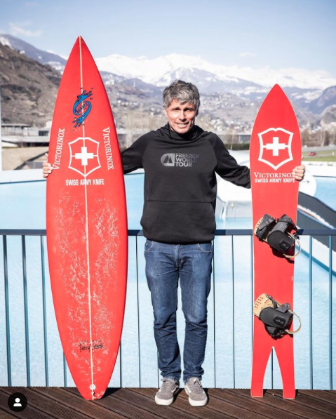 Landlocked_Surf's tweet photo. The early days of @Suisse surfing as told by Swiss Surfing Association &amp; @FreerideWTour founder Nicolas Hale-Woods in episode 3! https://t.co/RtuGzGO00b Classic footage of him cutting up Mauritius Island waves with his @Victorinox surfboard! @MySwitzerland_e @MySwitzerland_f https://t.co/Ht4XEhewdV
