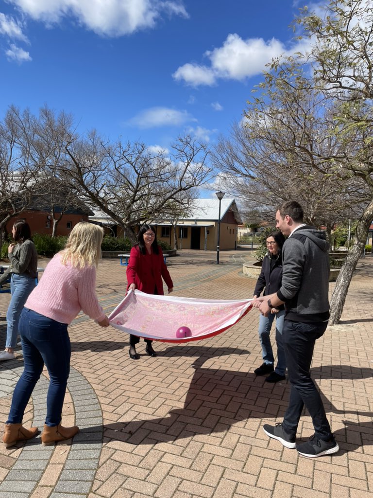 lamis_sabra's tweet photo. What is #authentic learning? Awesome examples of creative learning projects at Campbell PS @capabilities_wa 
@MathildaJoubert @C3PO83 @Ed_by_Nature @WA_Edu_News @LucasLearn @CCEinsights @vanessa_bcreate #creativeschoolswa https://t.co/VIjRXRs5UF