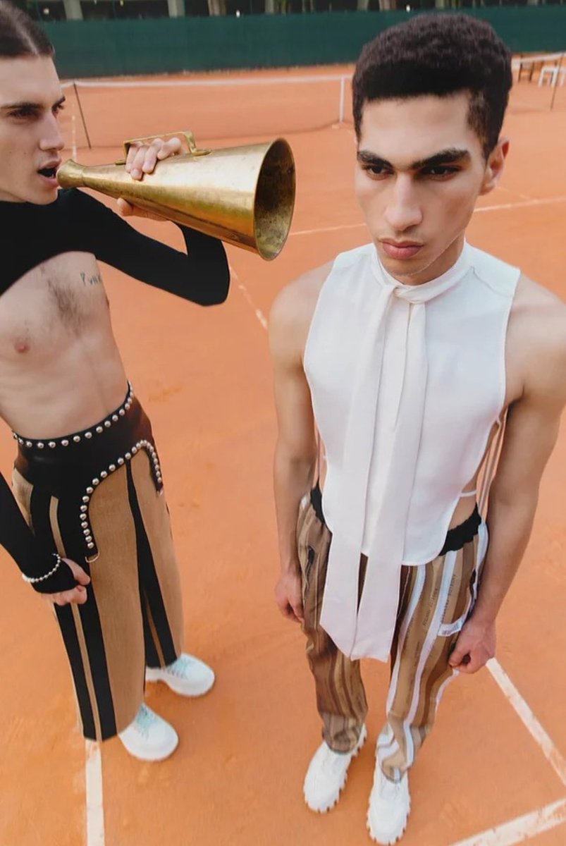 armodelsagency's tweet photo. #fashioneditorial #fashionmagazine #magazine #model #agustincimino #bravemodel #amckmodels #milan #london #paris https://t.co/ogB8zWMItr