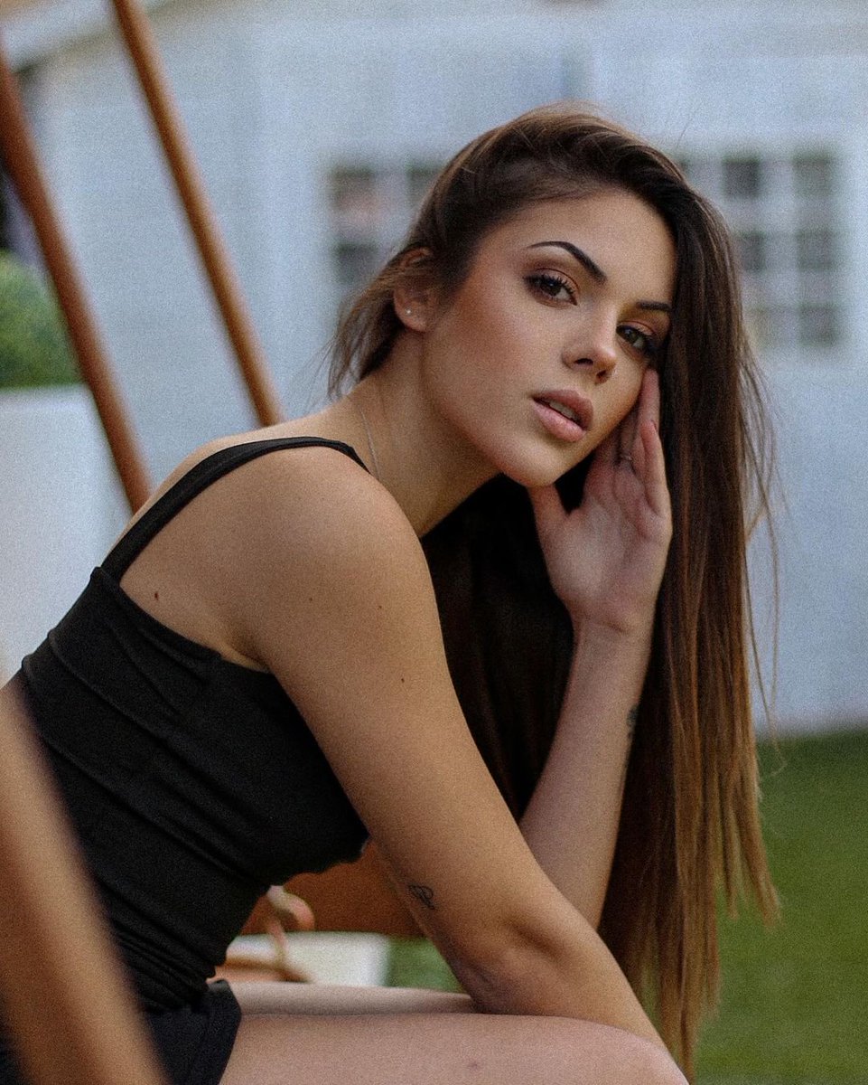 nickname_agency's tweet photo. Much@s de vosotr@s nos los estabais pidiendo y ahora lo podemos hacer oficial, Lucía Bellido (@luciabelliidoo) se une al TEAM #NICKNAME 🥳🥳🤟🏻

En @nickname_agency no tenemos un objetivo en concreto, solamente queremos llegar a lo más alto. 🚀

#Nickname #Agency #Talents #Bellido https://t.co/5uj7vO5INO