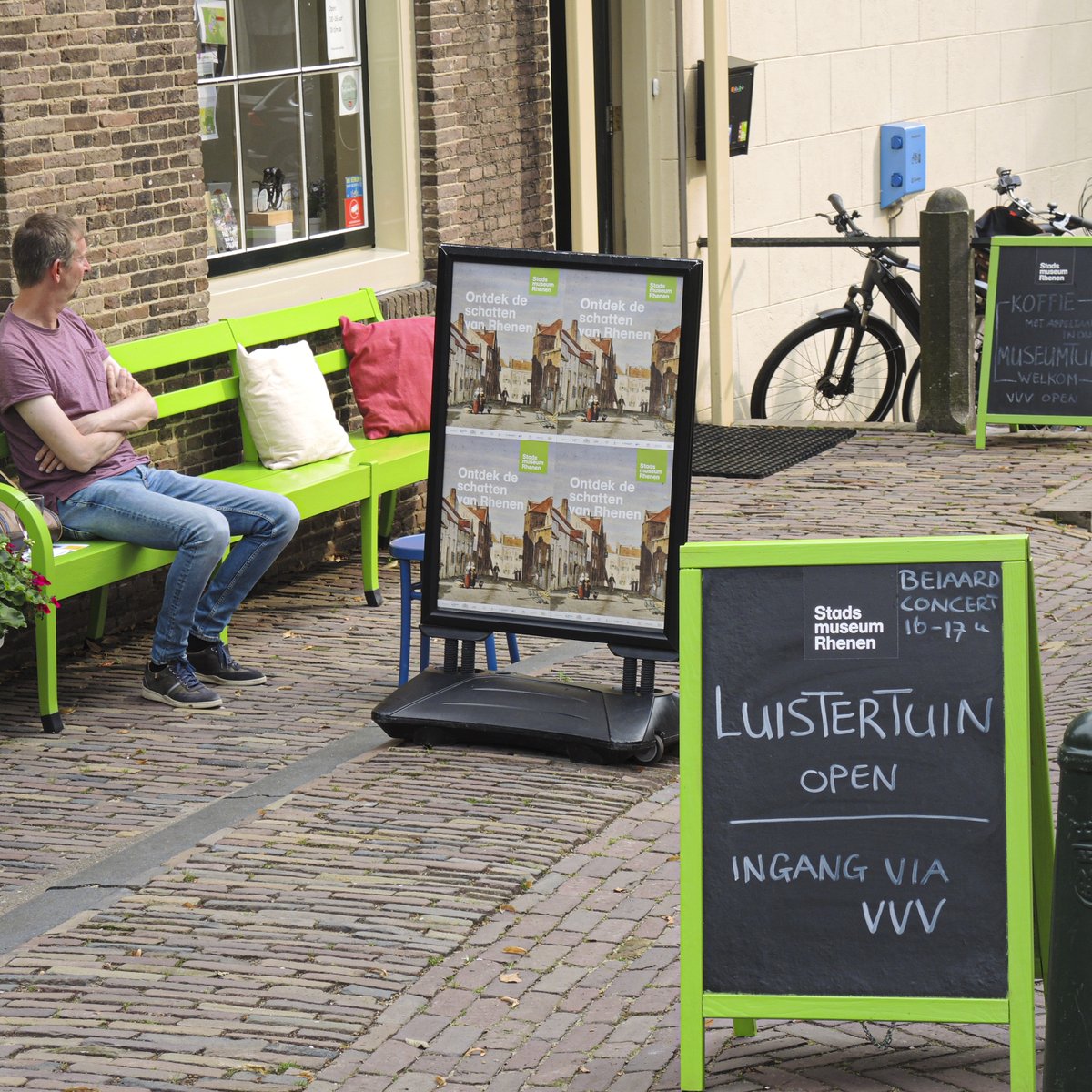 Za 4 sept 16:00-17:00 uur wordt het mooi weer voor een openlucht #beiaardconcert door Wim Ruitenbeek <a href="/wimdebeiaardier/">Wim Ruitenbeek</a> vanaf de #Cuneratoren #Rhenen. In de wijde omtrek te beluisteren op een terras, stadsmuurtje, bankje of in de luistertuin van het #Stadsmuseum (naast Cunerakerk).