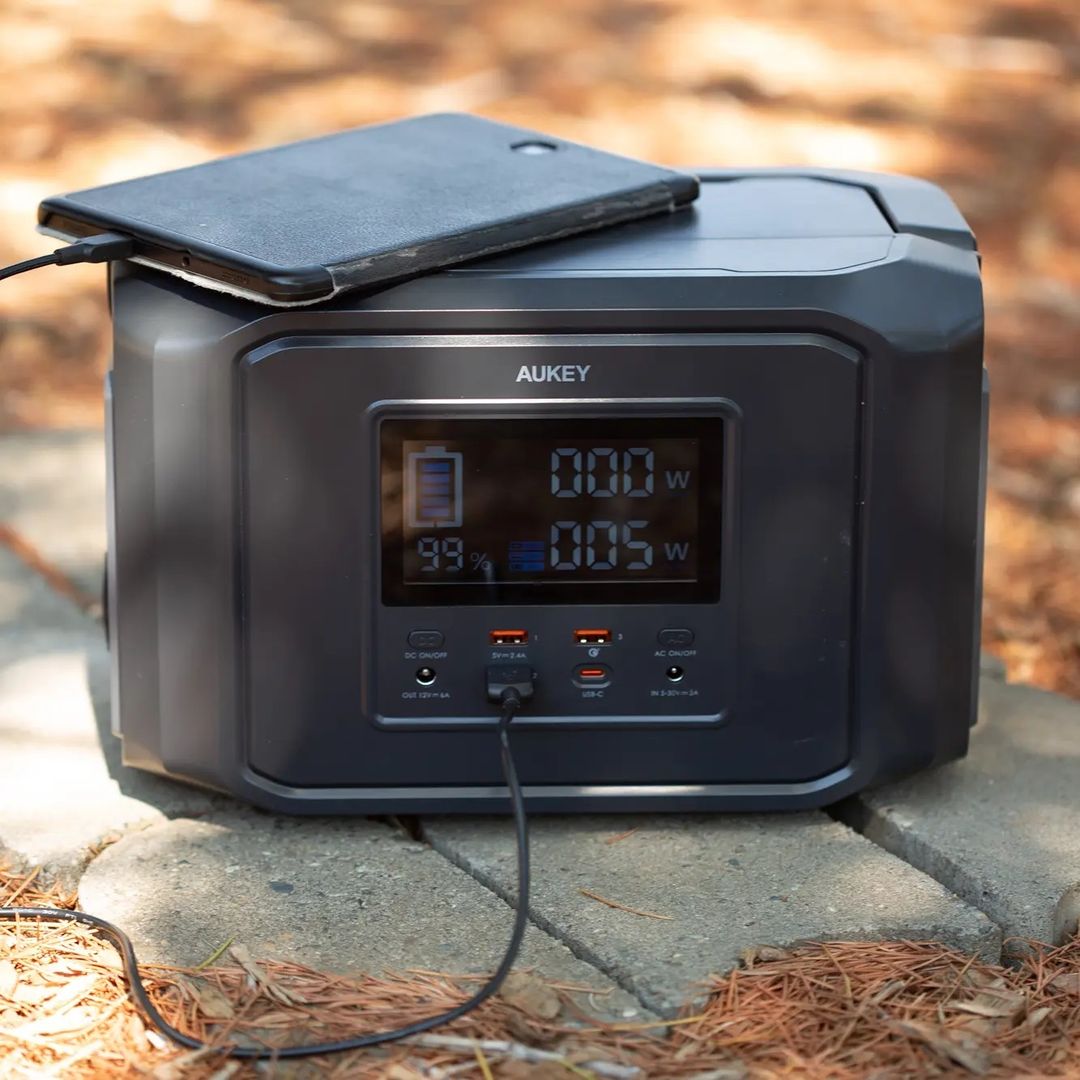 Fan of the Week goes to <a href="/josh/">Josh Lowensohn</a>.n.ross and his AUKEY PowerZeus 500 Portable Power Station.
-
Shop now 👉 bit.ly/3gZpHip
-
Want to be featured next week? Simply post a picture of your AUKEY products with the <a href="/aukeyofficial/">AUKEY</a> tag!
-
-
-
#AUKEY #keyboard #gaming