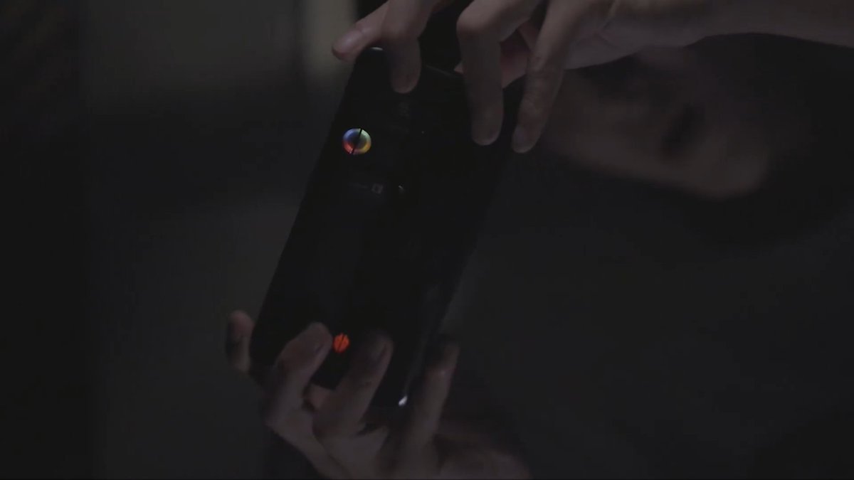 gizmochina's tweet image. Red Magic 6S Pro teaser showcases ICE7.0 cooling system and RGB Fan

gizmochina.com/2021/09/03/red…

#redmagic6spro #Nubia