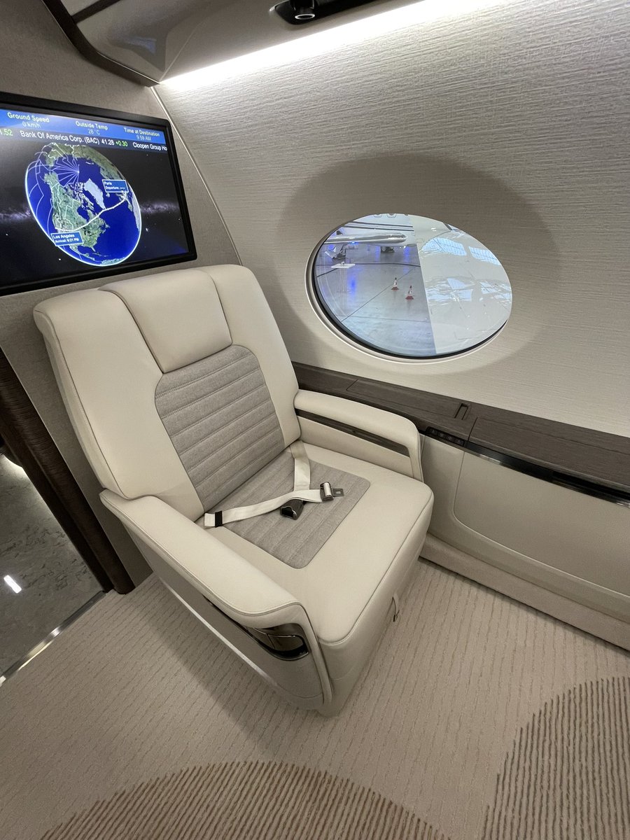 Basiledsqi's tweet image. Glad I was able to see the #G700 yesterday!
Impressive cabine😍