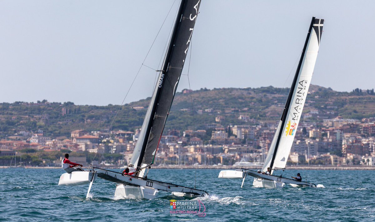 Ieri la premiazione per <a href="/nastrorosatour/">Nastrorosatour</a> 2021 tappa di #Civitavecchia per la classe diam 24:
🥇Team France
🥈Team Oman
🥉Team Luna Rosa
Congratulazioni!
#MarinaMilitare #NoiSiamolaMarina #MMNRT