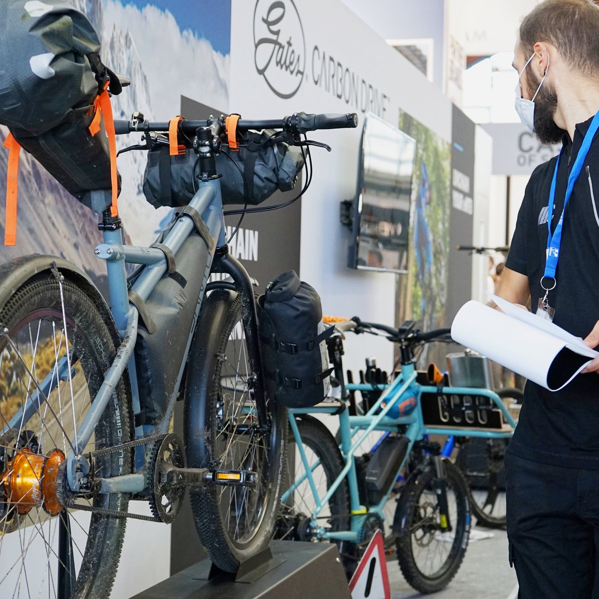 The third day of EUROBIKE, the global trade fair for the bike business at Messe Friedrichshafen. This Santos SUB is on display at the Gates stand, Hall A3 / Booth A3-300.
#gatescarbondrive #eurobike #eurobike2021 #santosbikes