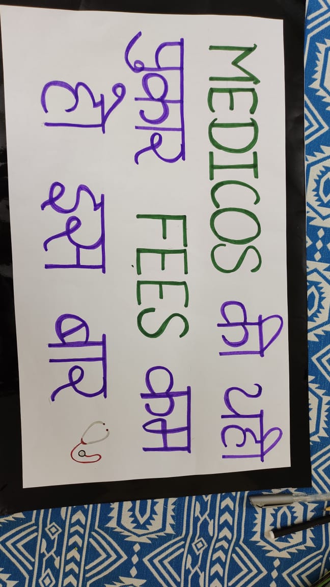 KandpalKinjal's tweet photo. @UttarakhandMed8 @pushkardhami @drdhansinghuk @ganeshjoshibjp @ukcmo @ABPNews @News18_UK @Anoopnautiyal1 @ndtvindia Why we are charged like a private  college student even after having a GOVT MBBS SEAT @ithappensinkota @anubha1812
@RajatSharmaLive @pushkardhami
@official_aimsa @DrJitendraAIMSA
@PMOIndia @narendramodi @drdhansinghuk @arvindkejriwal @harishrawatcmuk #WeDemandaReasonableFee https://t.co/jVYgVyjiEK