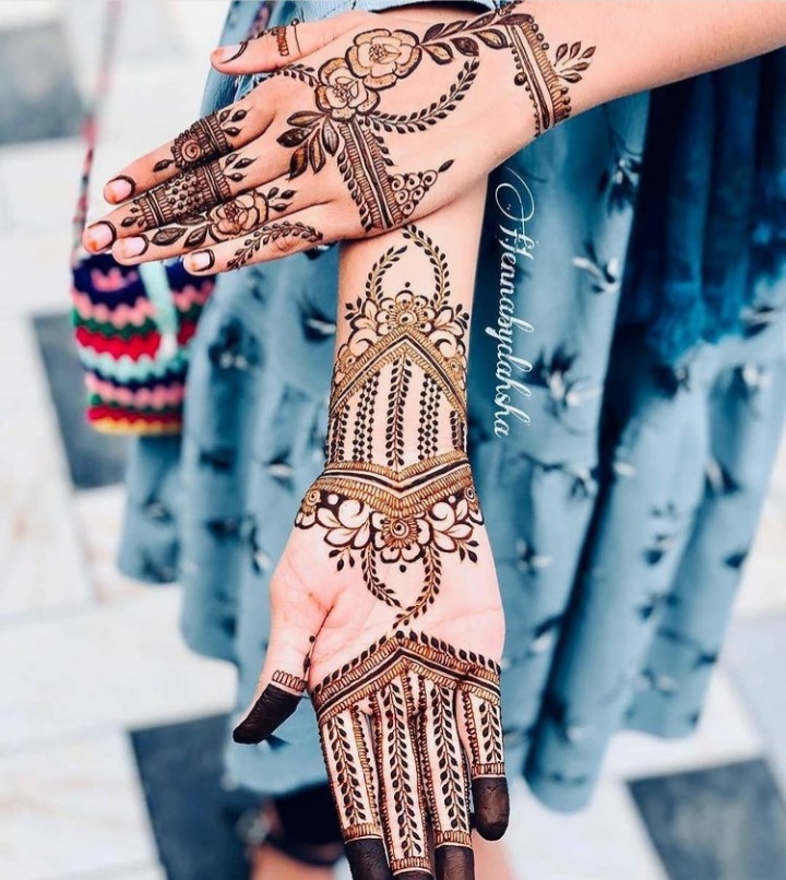 Theweddingbels's tweet photo. Latest Henna Mehendi Designs for Beautiful Girls 
@hennabydahsha/ ig

Follow 
@TheWeddingBels

For More Inspirational Henna Designs Ideas
#mehendi #engagement #engagementring #engagementphotos #engagementsession #engagementshoot #makeupengagement #mehendidesign #mehendiart https://t.co/nLCc9rtipT
