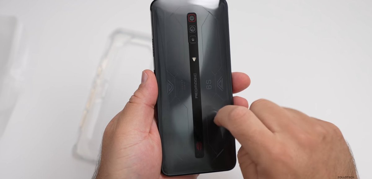 gizmochina's tweet image. Red Magic 6S Pro design and specs revealed in an Unboxing Video

gizmochina.com/2021/09/03/red…

#redmagic6spro #Nubia