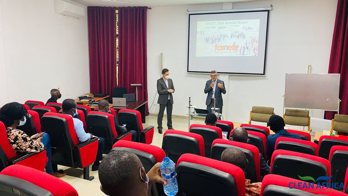 CLEANAfrica_eV's tweet photo. Practical Presentation from Farnetz in the Kumasi Innovation Hub Auditorium.
Memories of the Day 1 of the 9th KNUST Summer School.
#sdg4unis #FARNET #knustsummerschool #SummerSchool #knust #KNUSTLive https://t.co/4sKAYidZcH