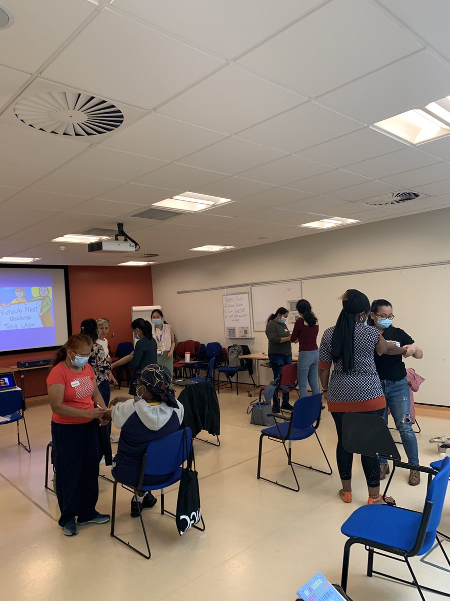 andilla_pdn's tweet photo. Our fantastic staff on the renal vascular access workshop.
Massive thanks to Olga and Jao💕 https://t.co/4ia9qQgnTI